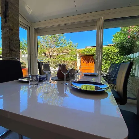 Maison Pmr Avec Terrasse, Clim Et Parking A 900m De La - 4 Couchages - Fr-1-229-872 Holiday home *