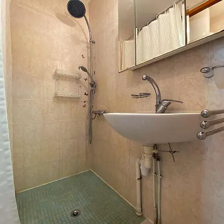 Maison Pmr Avec Terrasse, Clim Et Parking A 900m De La - 4 Couchages - Fr-1-229-872