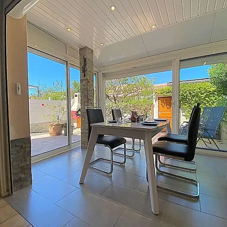 Maison Pmr Avec Terrasse, Clim Et Parking A 900m De La - 4 Couchages - Fr-1-229-872 Gruissan